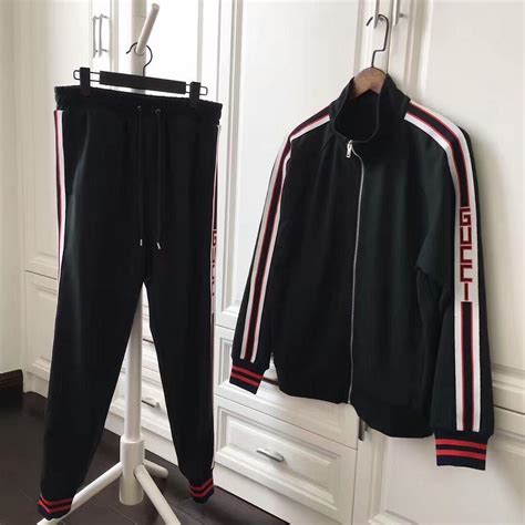 gucci 2 piece tracksuit.